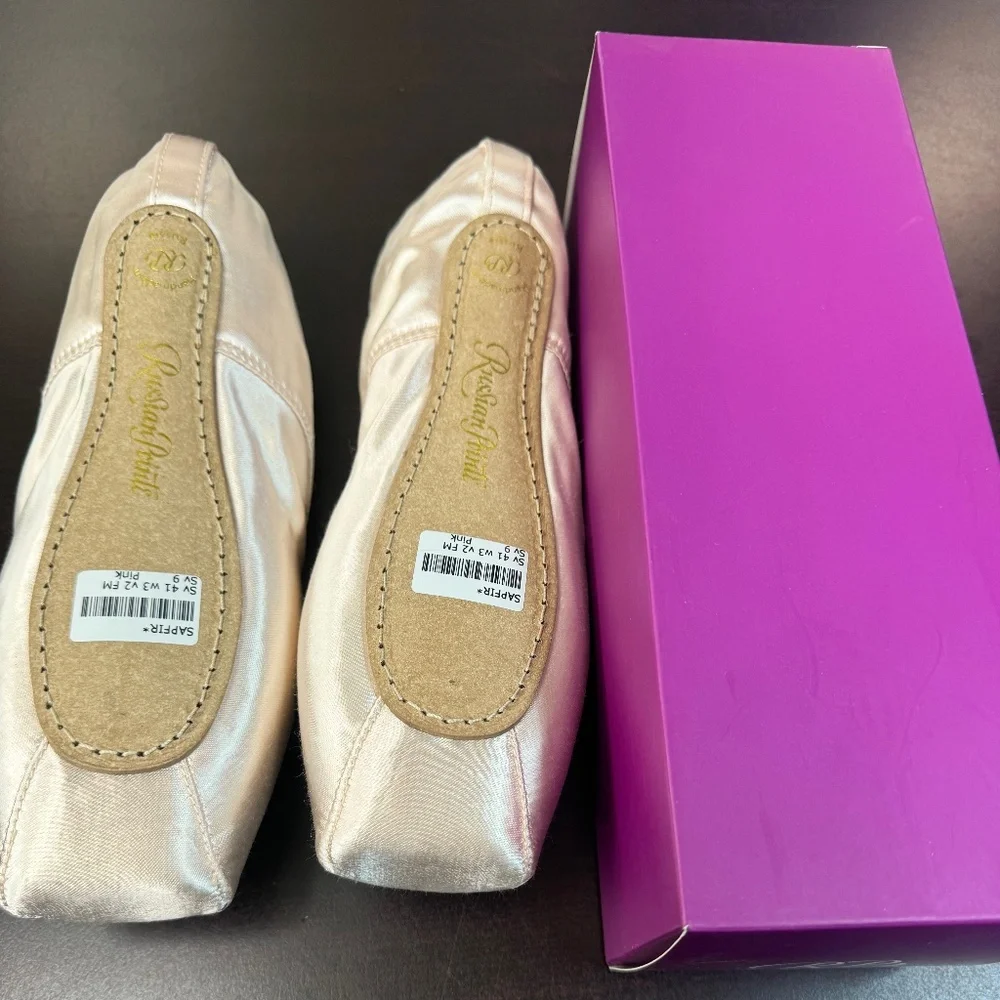 Russian Pointe Saphir V-Cut Pointe Shoes - Picture 3 of 4